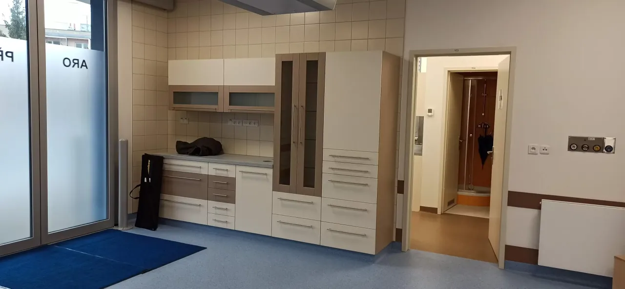 Nová pětipodlažní nemocnice, fotografie 2